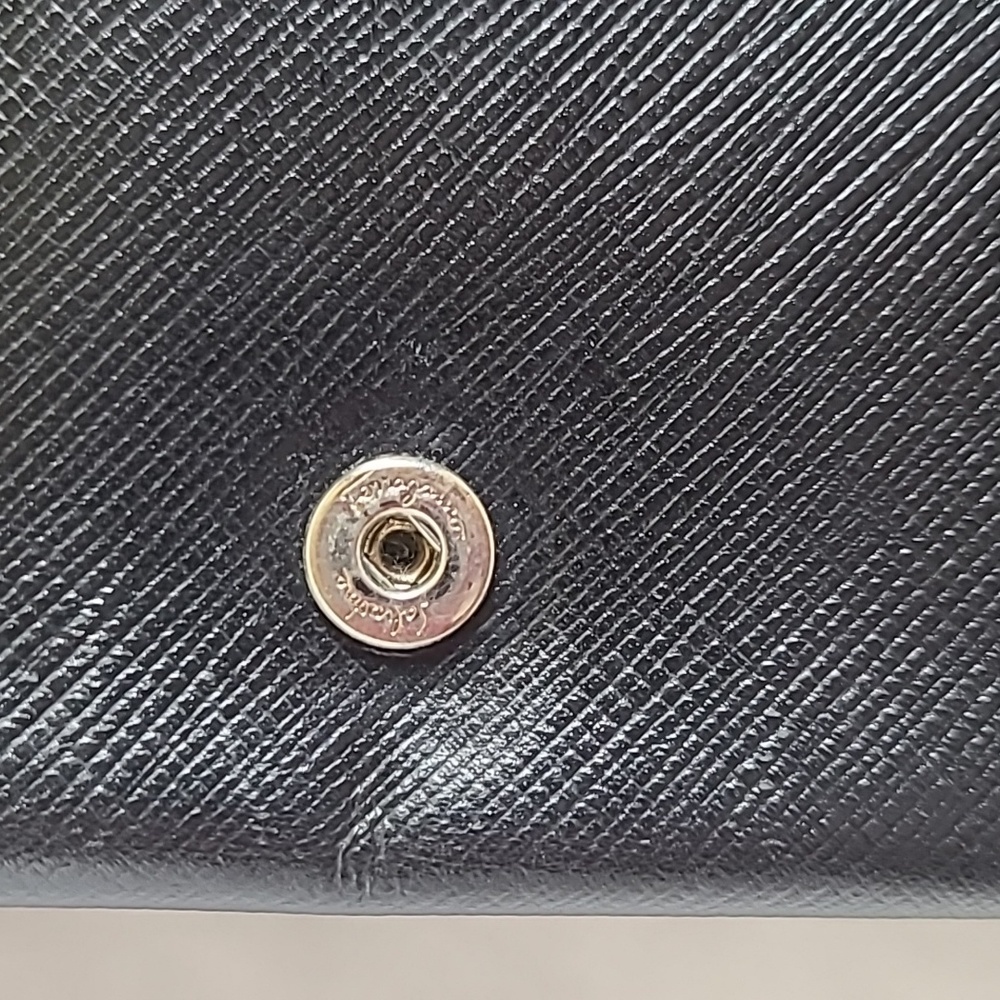 Salvatore Ferragamo Black Snap Wallet - Picture 7 of 16